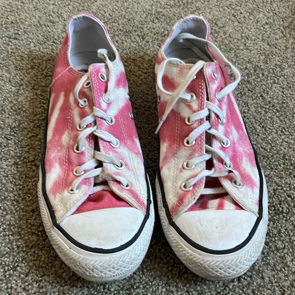 pink tie die converse